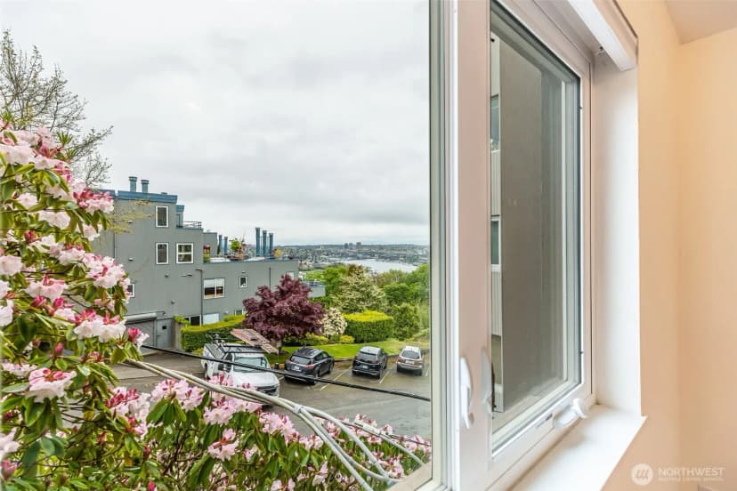 Property photo for 1800 Taylor Avenue N #305, Seattle photo 6