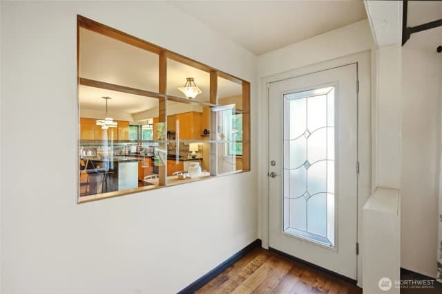 Property photo for 525 Kenosia Avenue S, Kent photo 4