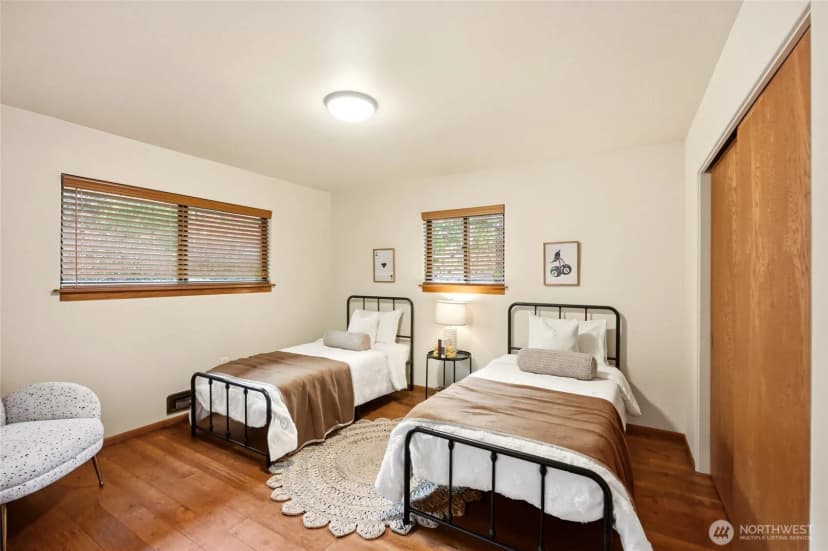 Property photo for 525 Kenosia Avenue S, Kent photo 15