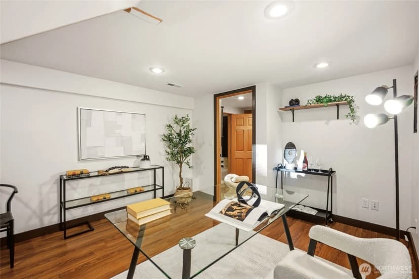 Property photo for 525 Kenosia Avenue S, Kent photo 19
