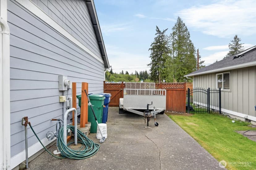 Property photo for 2215 37th Court, Anacortes photo 35