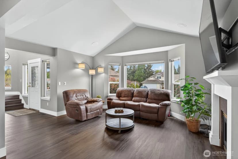 Property photo for 2215 37th Court, Anacortes photo 5