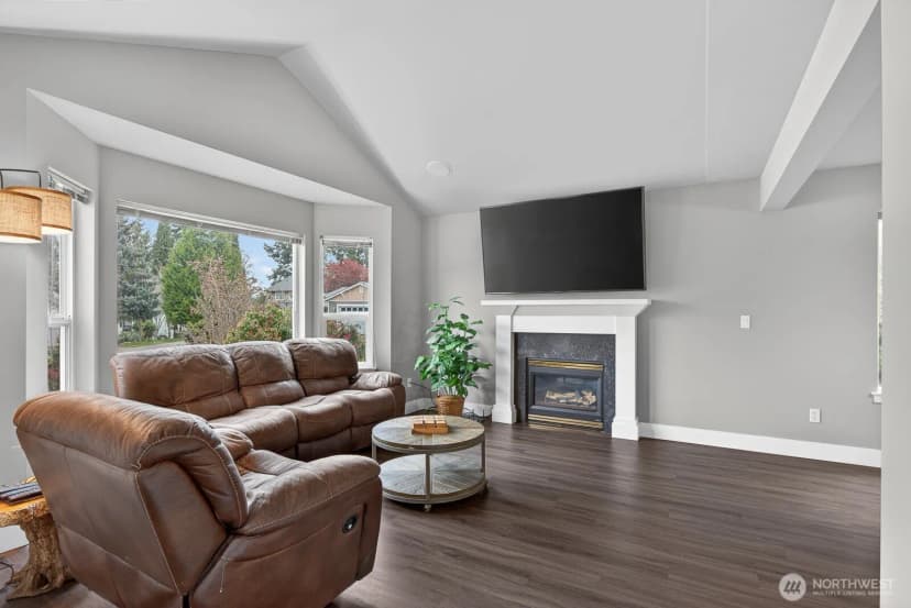 Property photo for 2215 37th Court, Anacortes photo 6