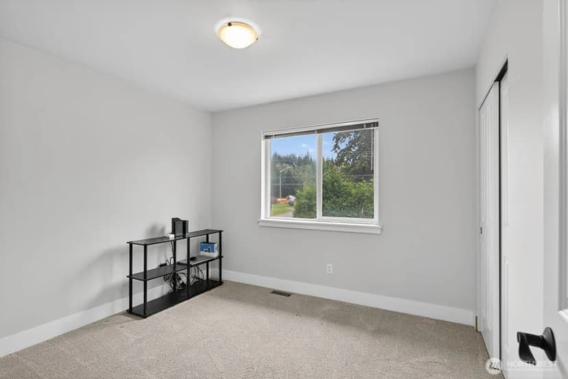 Property photo for 2215 37th Court, Anacortes photo 28