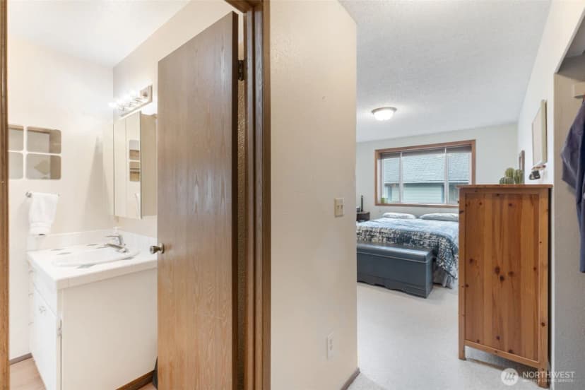 Property photo for 15120 Elm Street E, Sumner photo 24