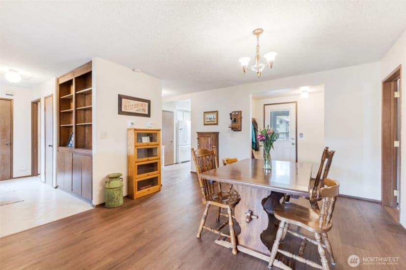 Property photo for 15120 Elm Street E, Sumner photo 7