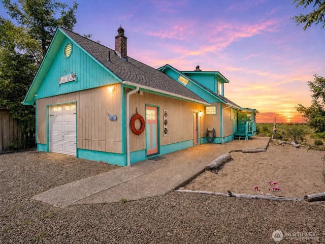 Property photo for 15217 Pacific Way, Long Beach