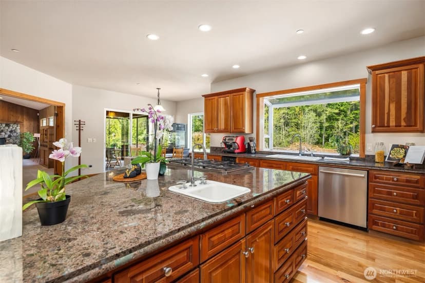 Property photo for 7828 Tolt Highlands Road Ne, Carnation photo 9