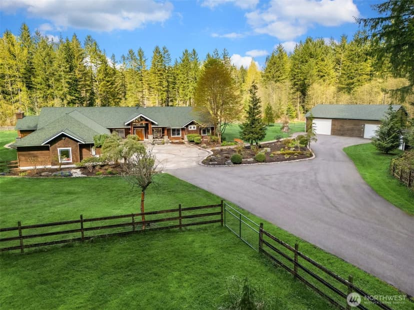 Property photo for 7828 Tolt Highlands Road Ne, Carnation photo 2