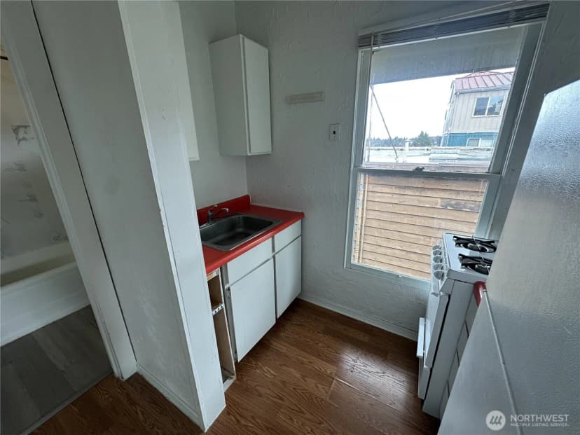 Property photo for 807 N 49th Street, Seattle photo 16