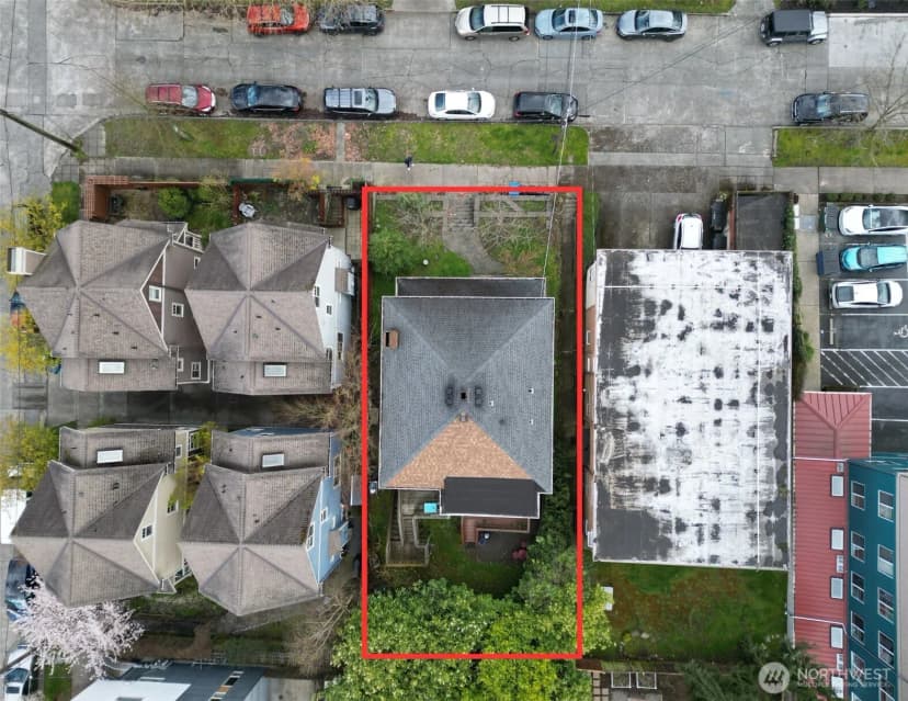 Property photo for 807 N 49th Street, Seattle photo 3