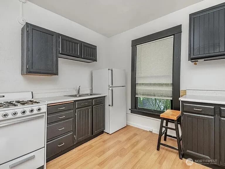 Property photo for 807 N 49th Street, Seattle photo 17
