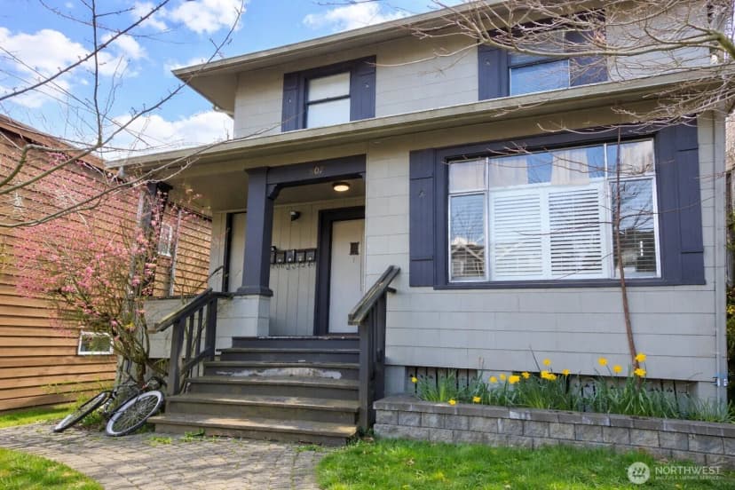 Property photo for 807 N 49th Street, Seattle photo 5