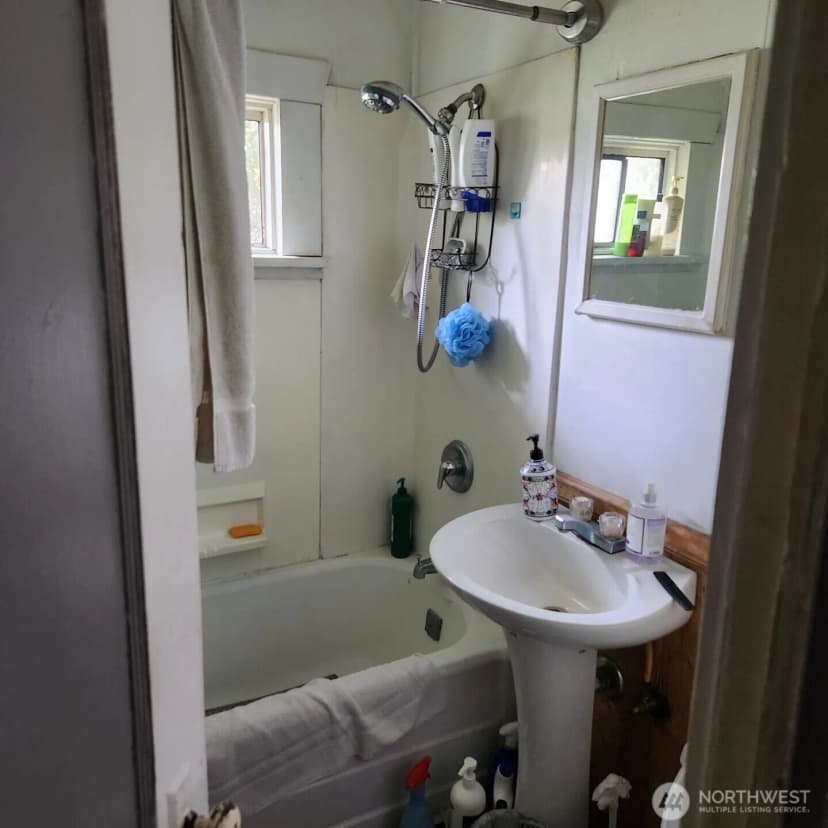 Property photo for 107 1st Street, Morton photo 12