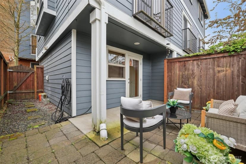 Property photo for 9047 17th Avenue Sw #a, Seattle photo 12