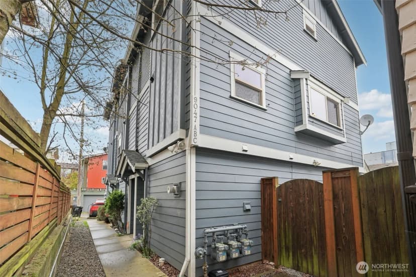 Property photo for 9047 17th Avenue Sw #a, Seattle photo 6