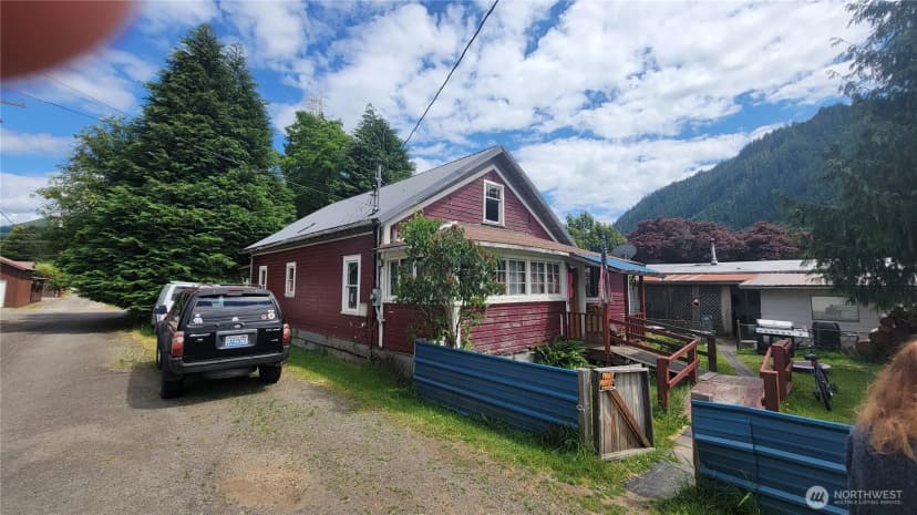 Property photo for 252 4th Street, Morton photo 17