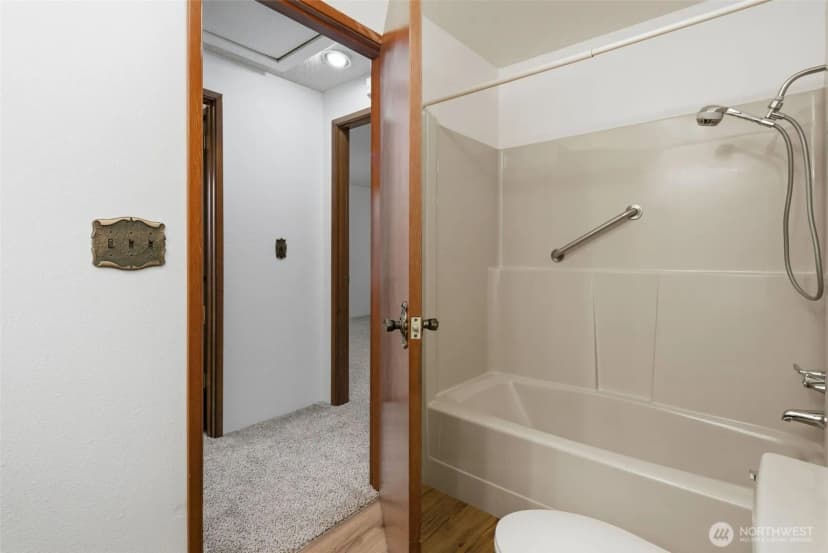 Property photo for 1339 Coral Drive, Fircrest photo 25