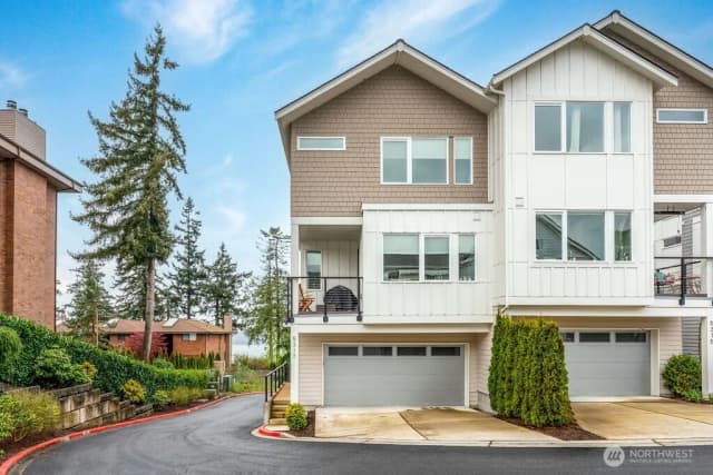 Property photo for 5317 80th Place Sw #1, Mukilteo photo 2