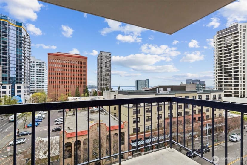 Property photo for 2100 3rd Avenue #802, Seattle photo 35