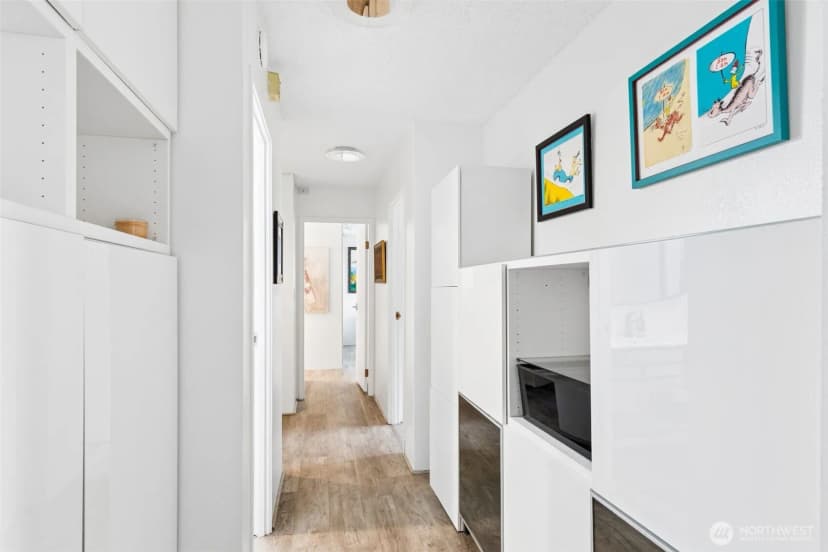 Property photo for 2100 3rd Avenue #802, Seattle photo 17