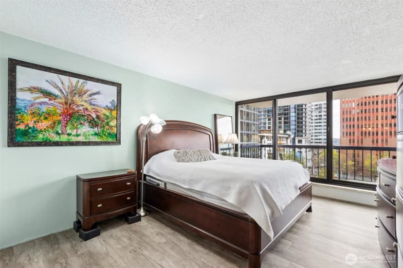 Property photo for 2100 3rd Avenue #802, Seattle photo 11