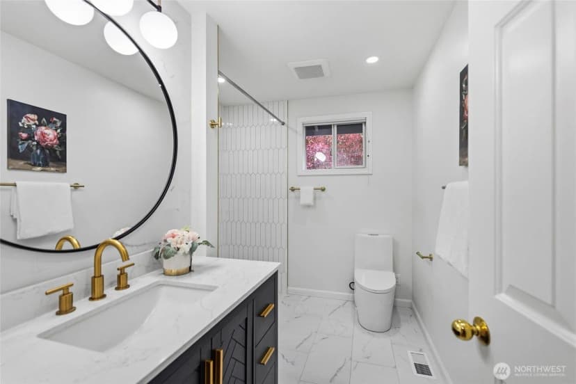Property photo for 3877 113th Avenue Ne, Bellevue photo 28