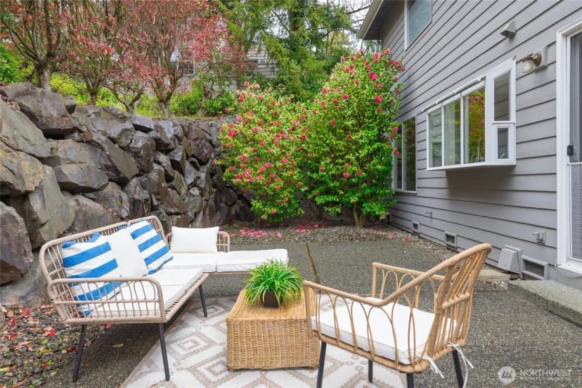 Property photo for 3877 113th Avenue Ne, Bellevue photo 30