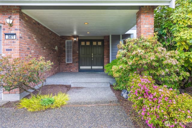 Property photo for 3877 113th Avenue Ne, Bellevue photo 3