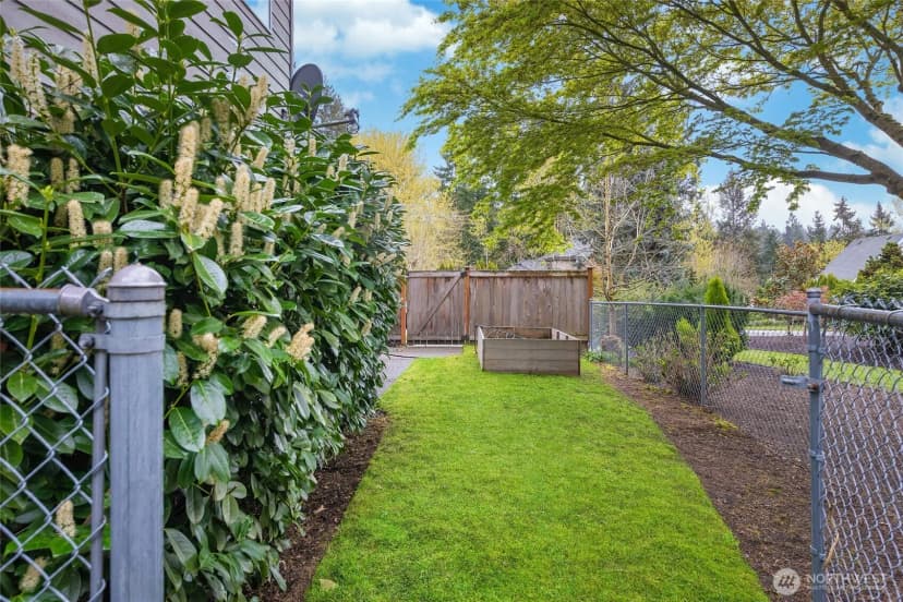 Property photo for 3877 113th Avenue Ne, Bellevue photo 32