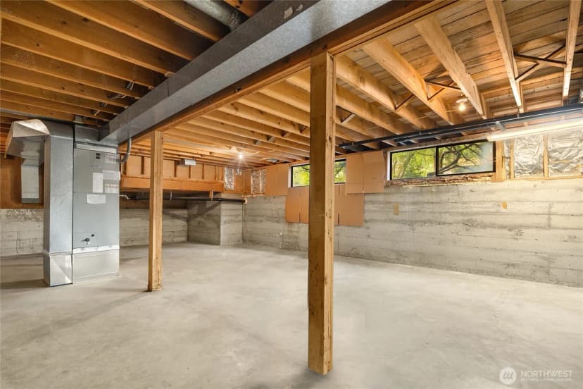 Property photo for 12511 37th Avenue Ne, Seattle photo 30