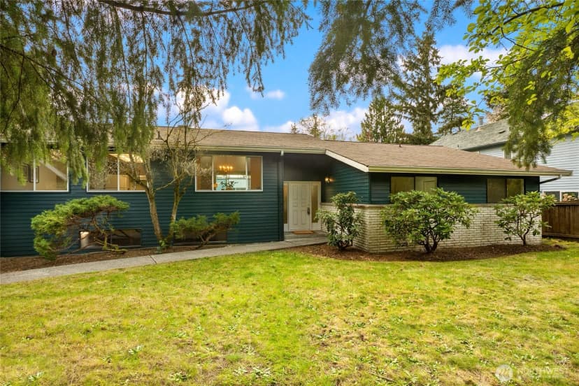 Property photo for 12511 37th Avenue Ne, Seattle