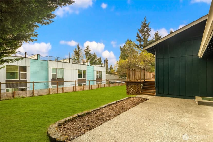 Property photo for 12511 37th Avenue Ne, Seattle photo 32