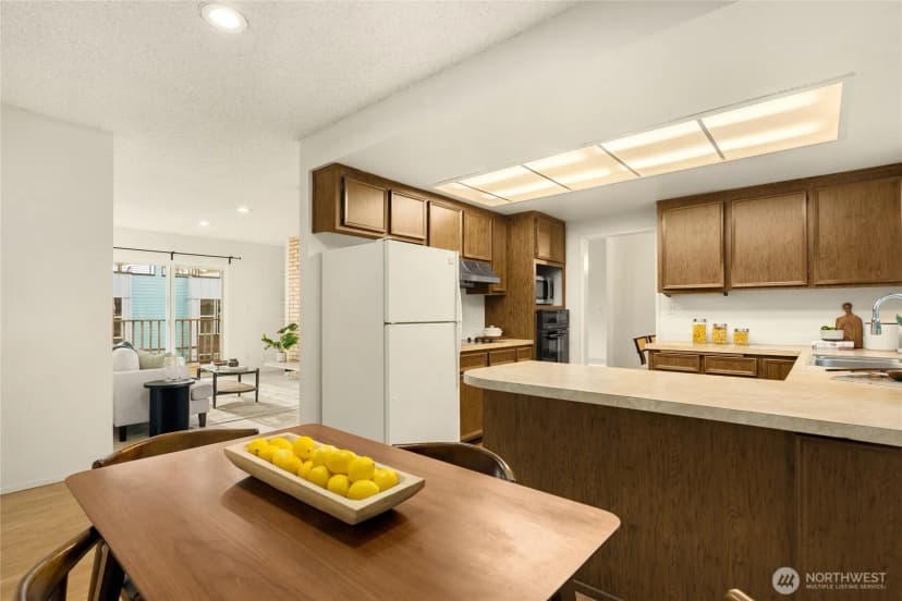 Property photo for 12511 37th Avenue Ne, Seattle photo 13