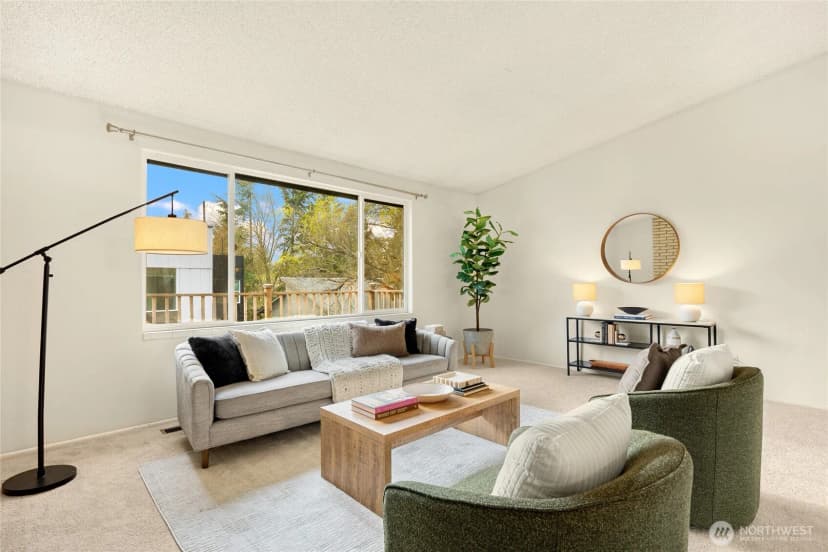 Property photo for 12511 37th Avenue Ne, Seattle photo 8