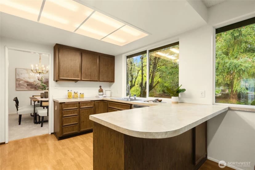 Property photo for 12511 37th Avenue Ne, Seattle photo 14