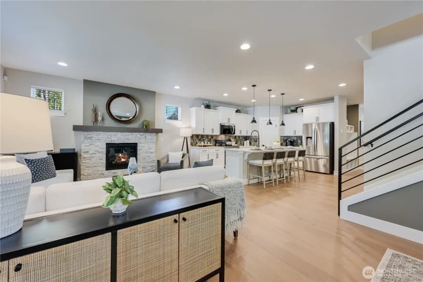 Property photo for 19231 Meridian Drive Se #cw 13, Bothell photo 18