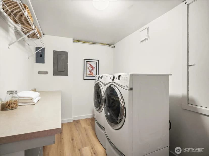 Property photo for 11501 4th Avenue Nw, Seattle photo 32