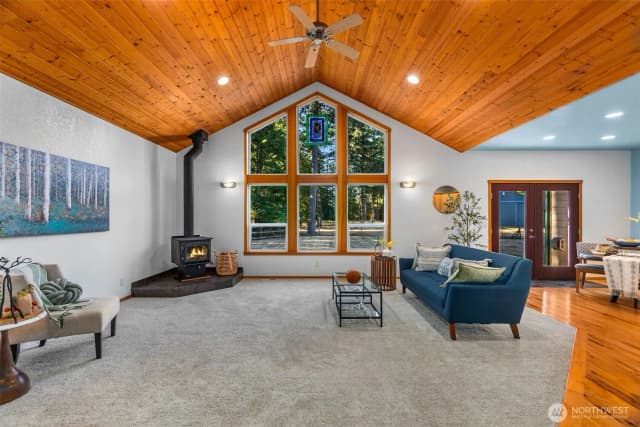 Property photo for 14723 Mcintosh Lane Se, Tenino photo 5