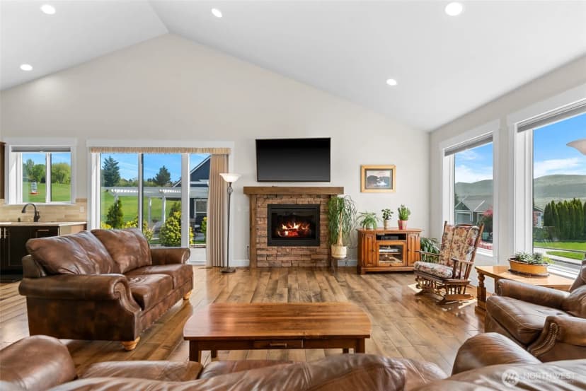 Property photo for 2741 Se Falcon View Drive, East Wenatchee photo 10