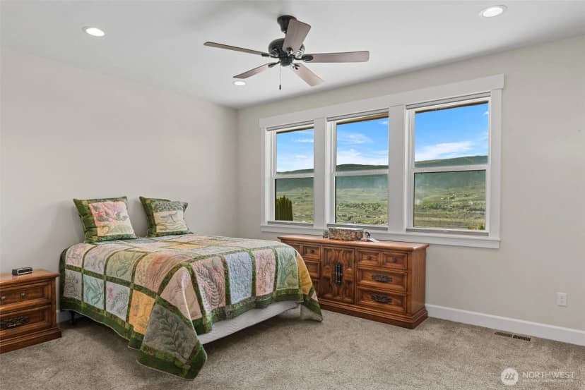 Property photo for 2741 Se Falcon View Drive, East Wenatchee photo 20