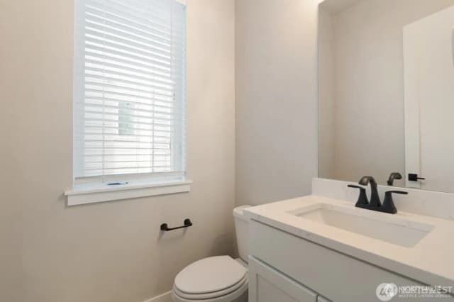 Property photo for 6619 S 128th Street, Seattle photo 4