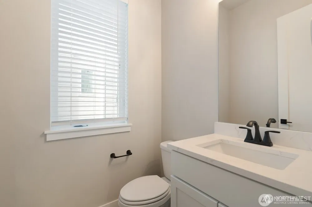 Property photo for 6619 S 128th Street, Seattle photo 4
