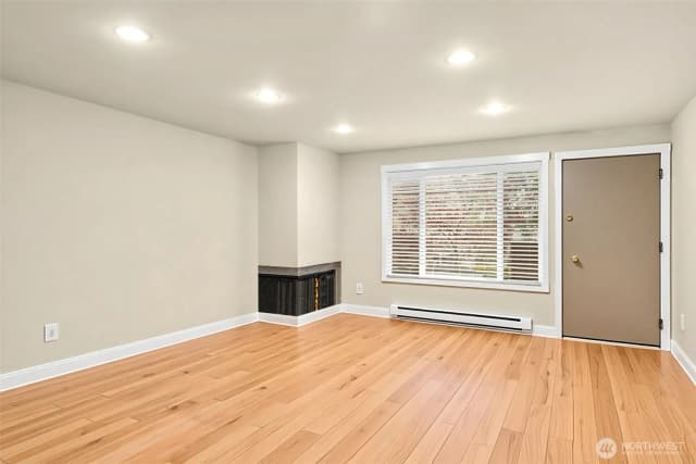 Property photo for 2939 76th Avenue Se #41b, Mercer Island photo 4