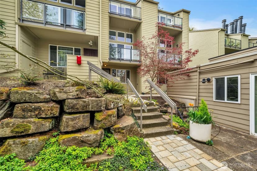 Property photo for 2939 76th Avenue Se #41b, Mercer Island photo 2