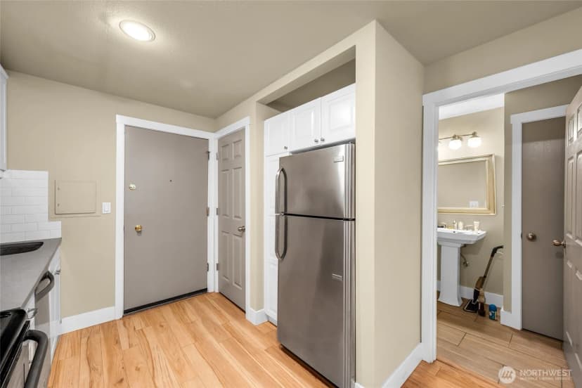 Property photo for 2939 76th Avenue Se #41b, Mercer Island photo 12