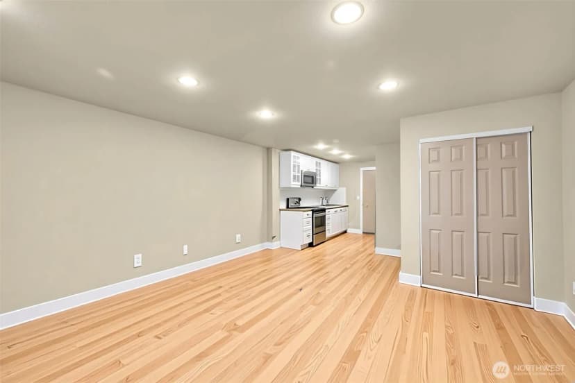 Property photo for 2939 76th Avenue Se #41b, Mercer Island photo 6