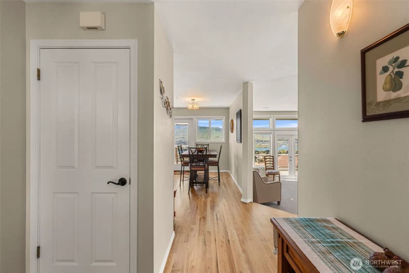 Property photo for 591 Daniels Drive Ne, East Wenatchee photo 8