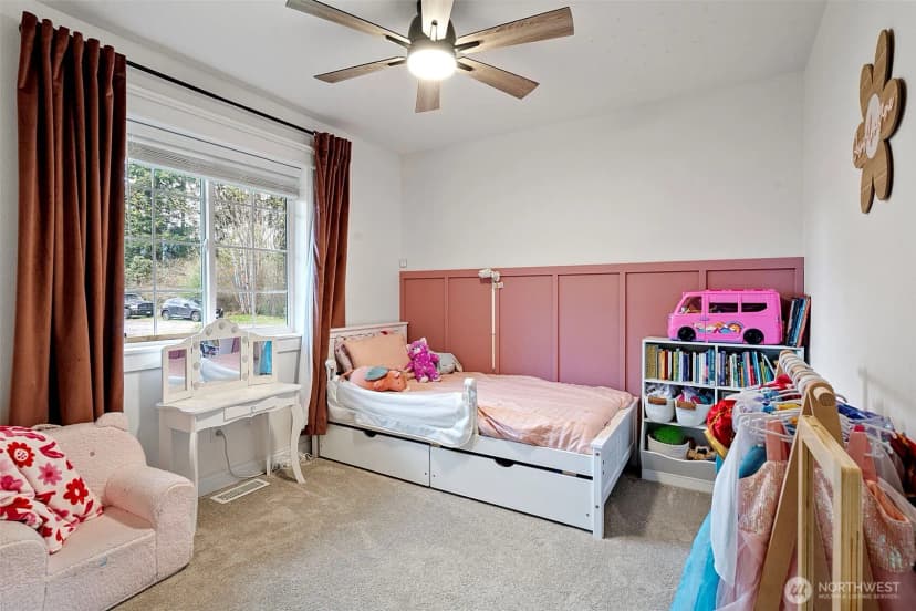 Property photo for 17511 Scenic Shores Court Se, Yelm photo 12