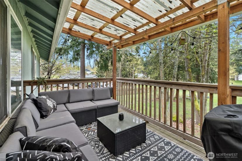 Property photo for 17511 Scenic Shores Court Se, Yelm photo 7